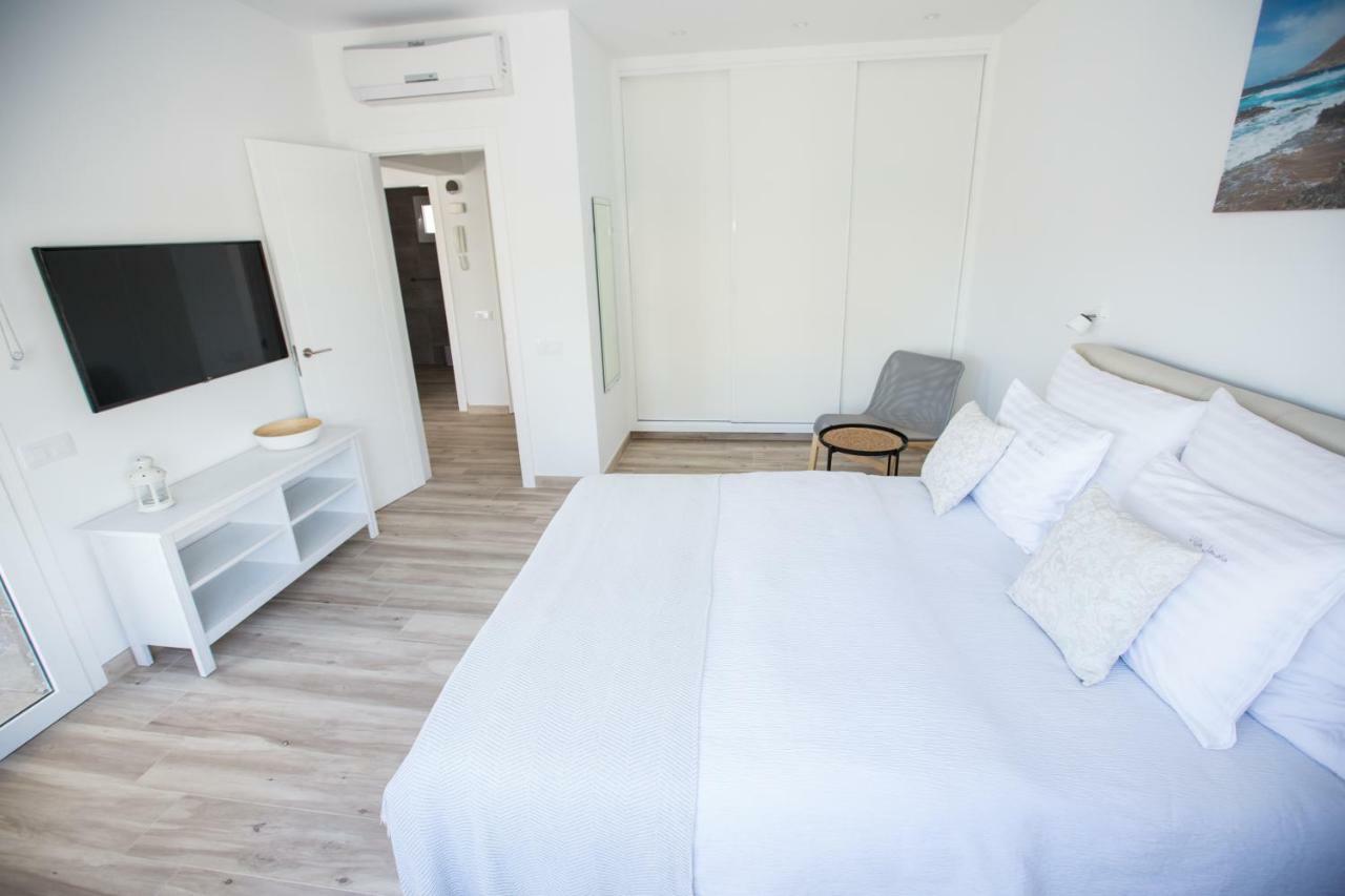 Villa Jandia Modern New Apartment Morro Jable Private Heated Pool Big Terrace And Parking Exterior photo